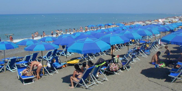 Camping Free Beach