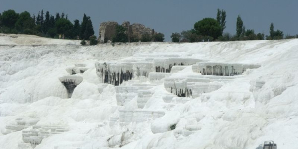 Mastroenrico va in Turchia. 