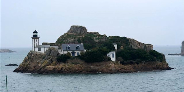 A caccia di fari in Bretagna  
