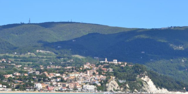 Ponte lungo nel Conero