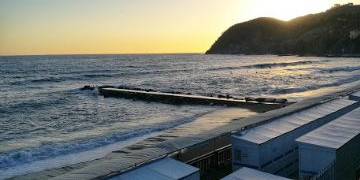 Levanto, mare e monti.