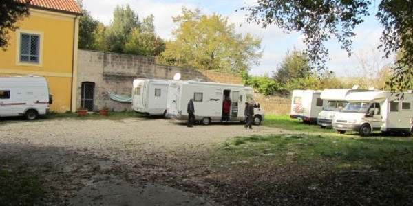 Sosta Camper La Ghiandaia - Oasi WWF Bosco S. Silvestro