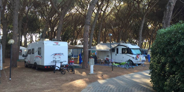 Camping Village Oasi