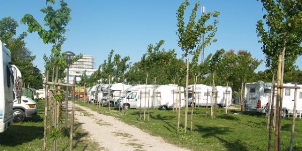 Area Sosta Camper Valentina