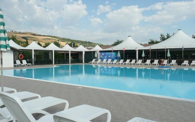 Pineto Beach Village & Camping