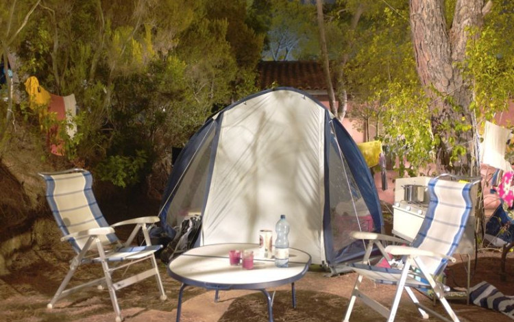 Camping Lacona Pineta
