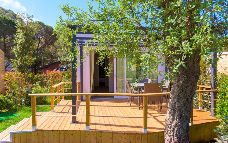 Camping Lacona Pineta