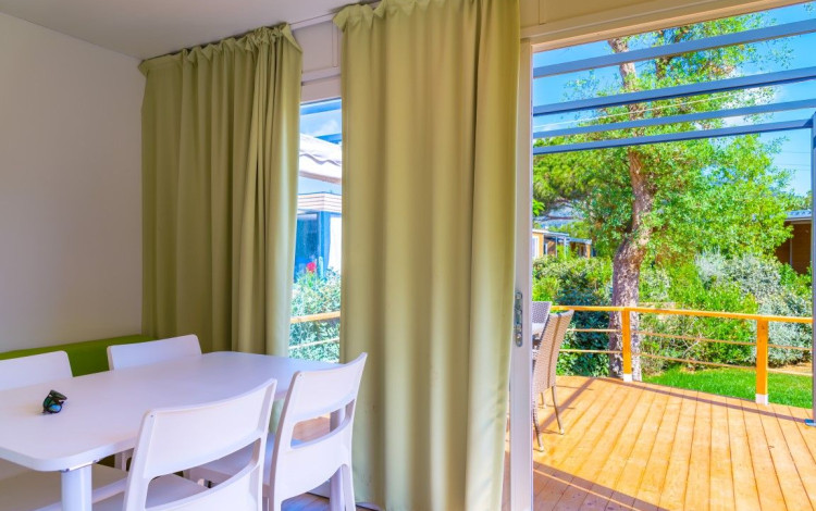 Camping Lacona Pineta