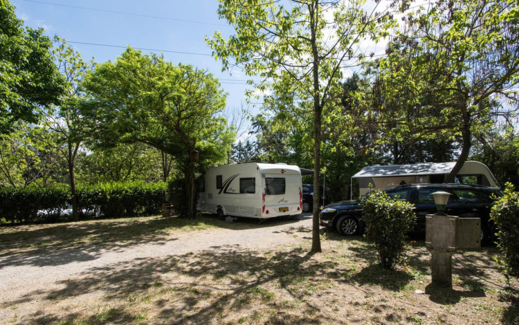 Happy Village & Camping