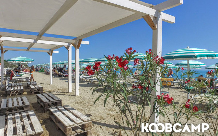 Pineto Beach Village & Camping