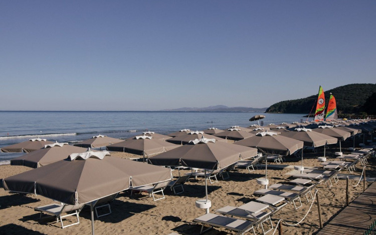 PuntAla Camp & Resort