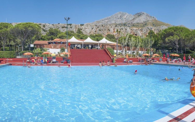 Camping Village El Bahira