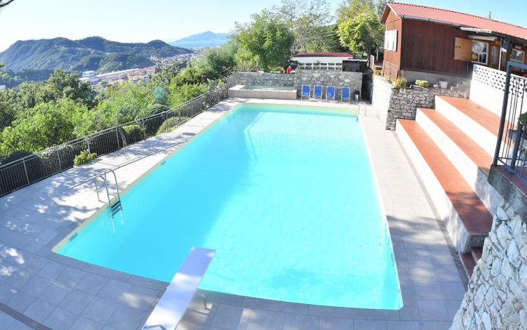 Camping Mare Monti