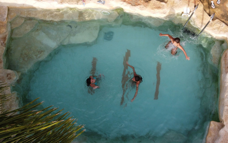 Camping Flintstones Park