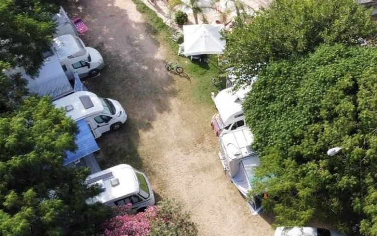 Camping Flintstones Park