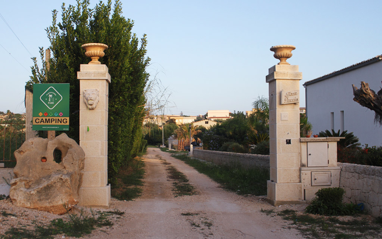 Camping Flintstones Park