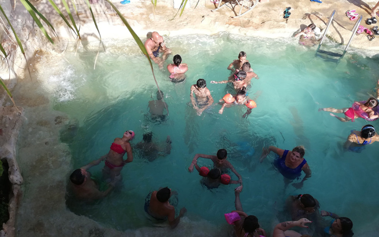 Camping Flintstones Park