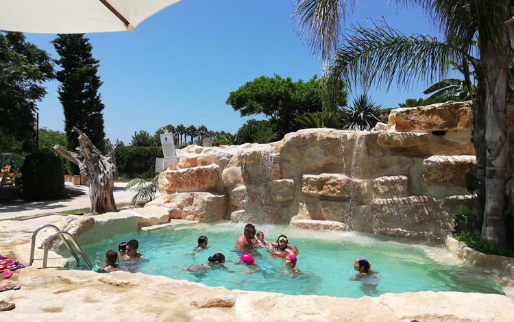 Camping Flintstones Park