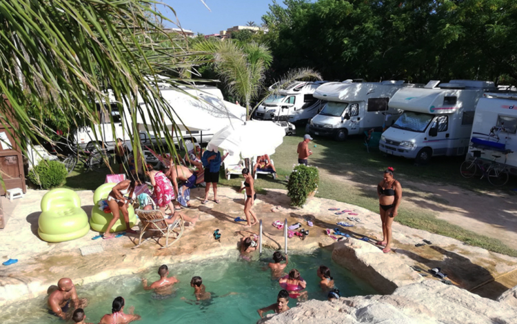 Camping Flintstones Park