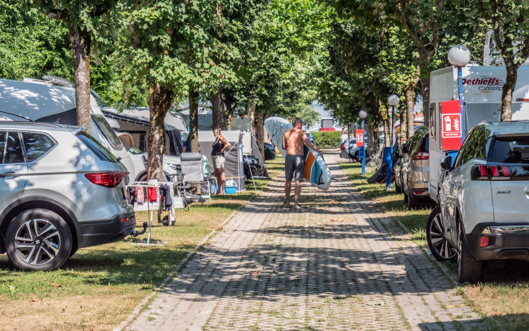 Camping Punta Lago