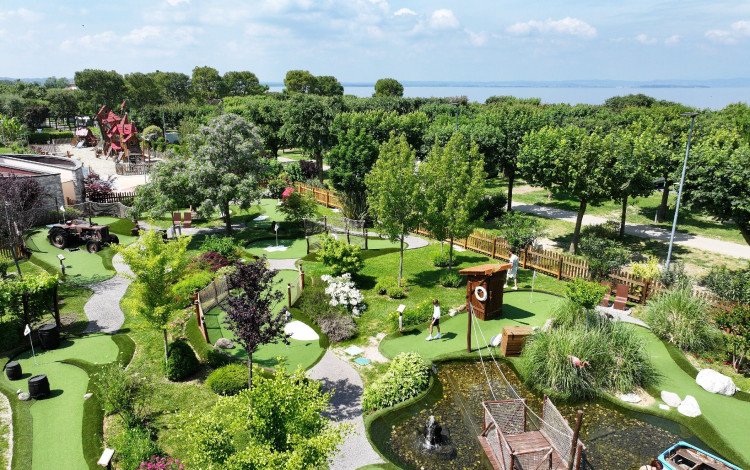 Camping Piani di Clodia