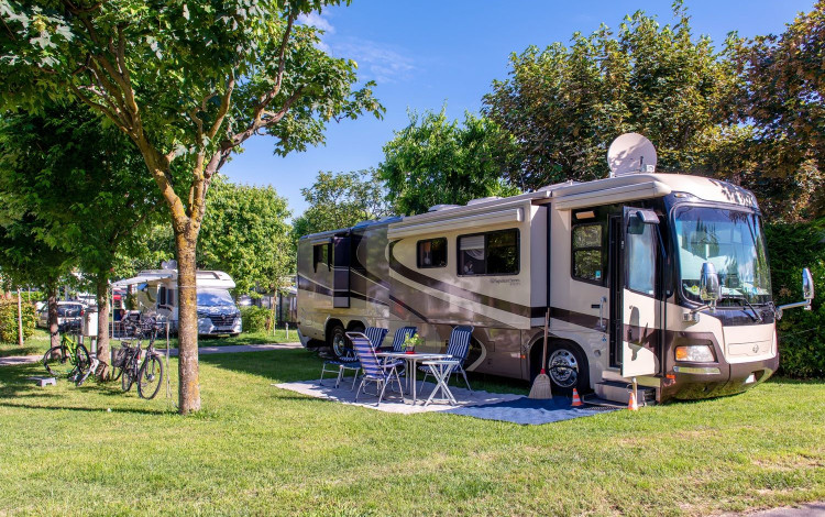 Camping Piani di Clodia