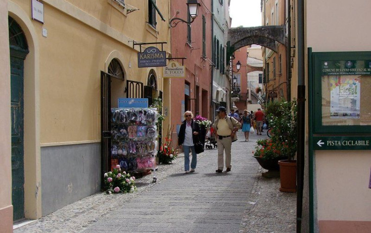 Pedalando tra i Santi