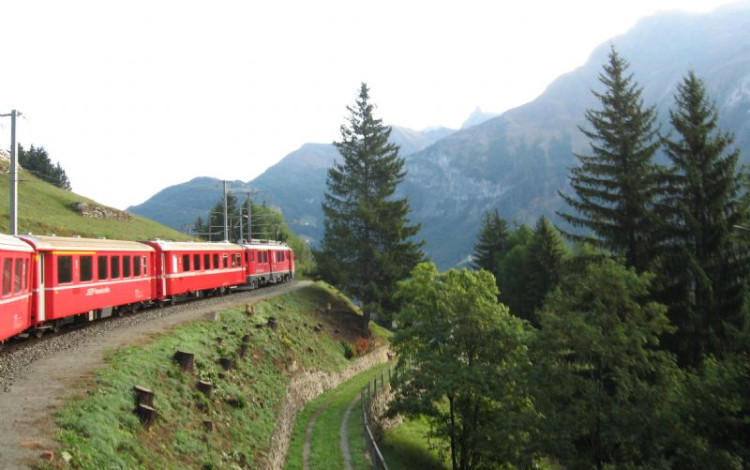 Il trenino rosso del Bernina
