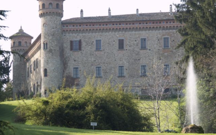 Peppone, Don Camillo e i Castelli 