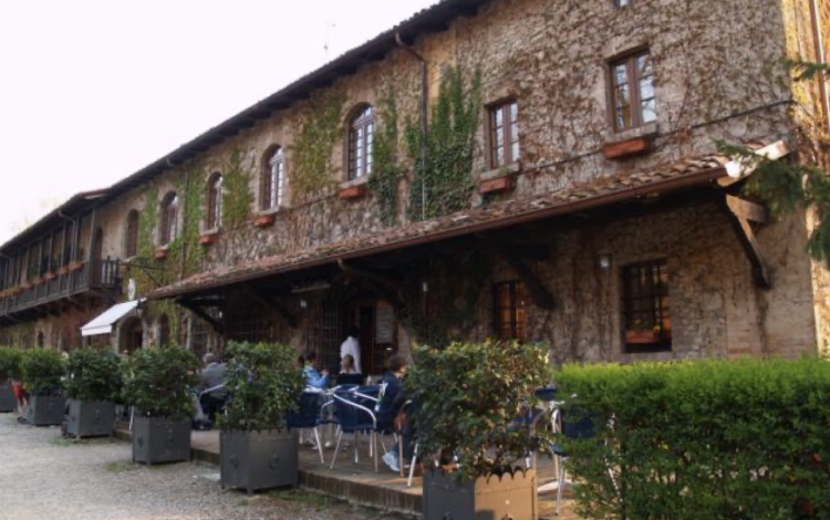 Peppone, Don Camillo e i Castelli 