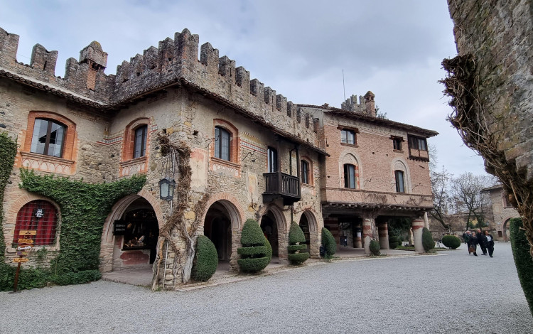 Viaggio in camper, tra storia e sapori d'Italia