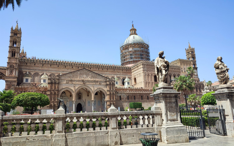Vacanza a Napoli, in Sicilia e in Umbria