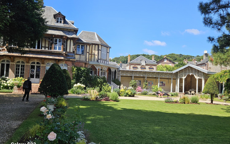 Normandia in camper: là dove la Natura si fonde con la Storia