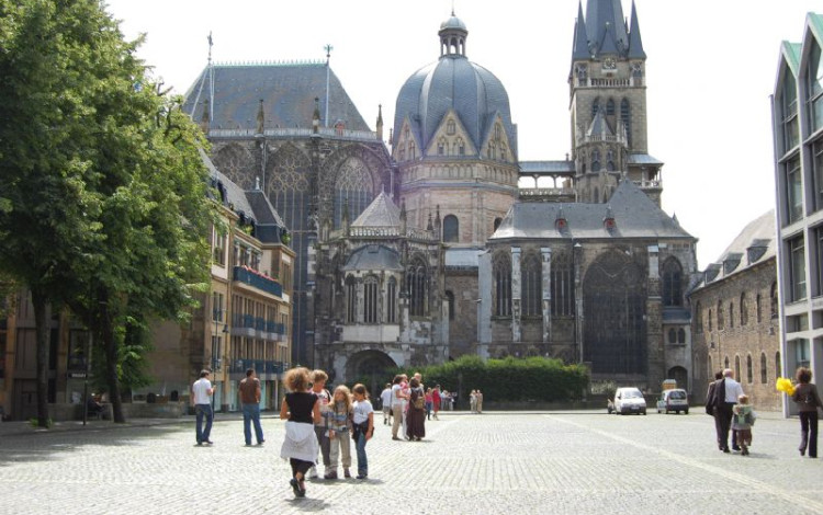 Tour Valle del Reno e Belgio