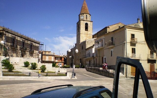 Su e Giu per il tacco