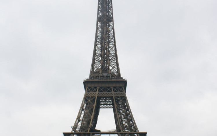 Parigi, lo Sbarco, il mare e i Castelli