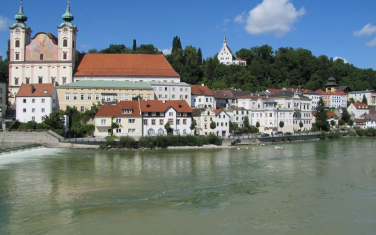 Da Linz a Bratislava lungo il Danubio
