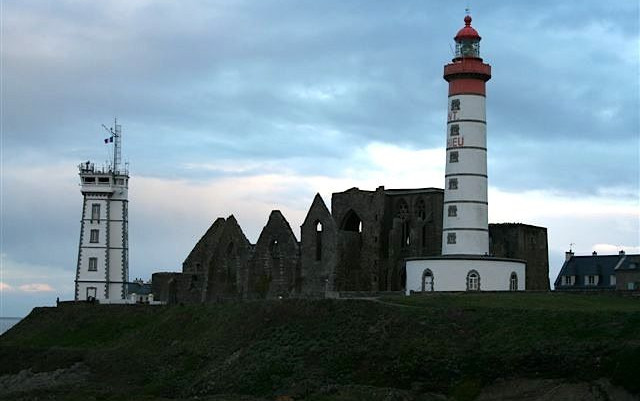 A caccia di fari in Bretagna  