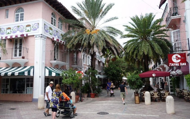 Miami Beach ... non in camper