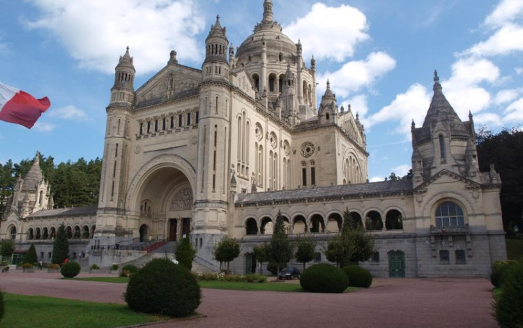 Normandia, St. Malo, Rennes e Parigi