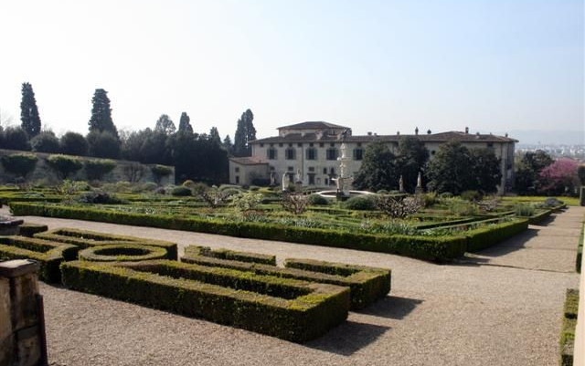 Toscana romanico-gotica e ville medicee