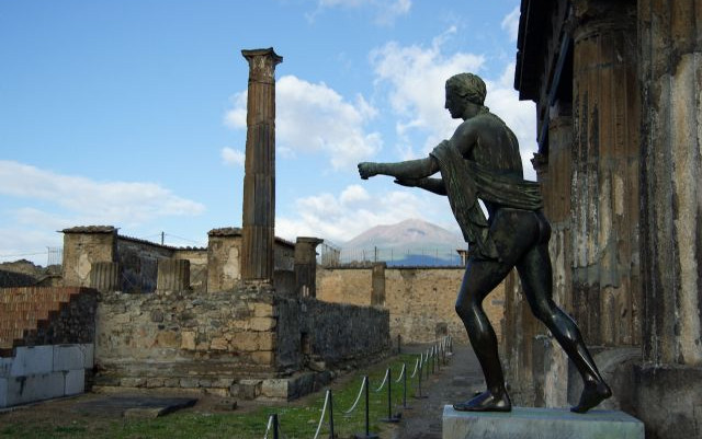 Napoli e dintorni tra Capodanno e Befana