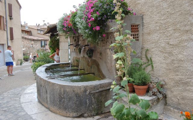 Colori, profumi e acque della Provenza