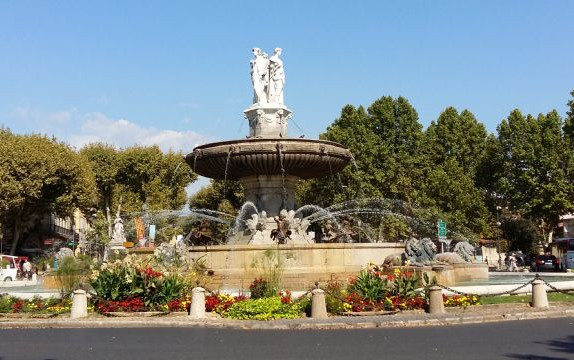 Expo 2015 - Francia: Provenza, Camargue, Lourdes