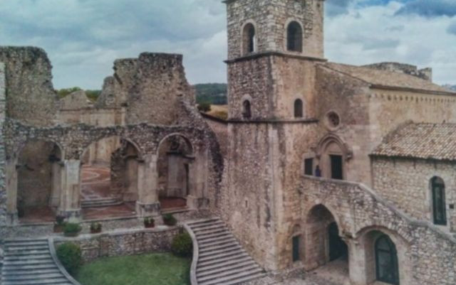  La Campania, Tropea e il vulcano Stromboli