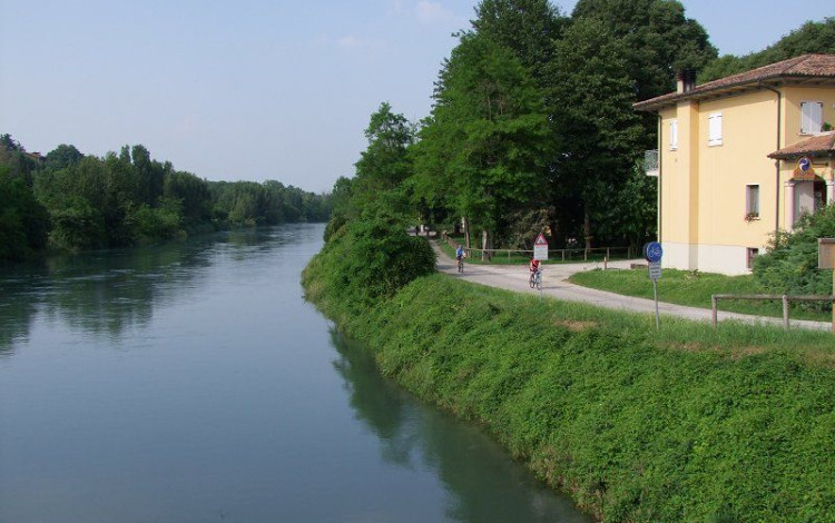 Sotto al lago di Garda...