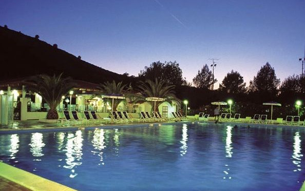 Villaggio Camping Arco Naturale Club