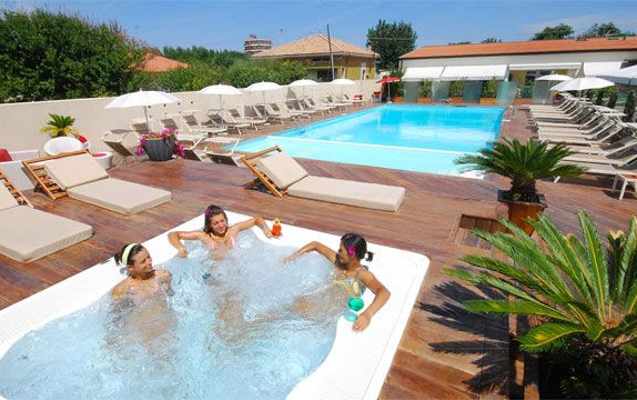 Area camper presso Camping La Mimosa