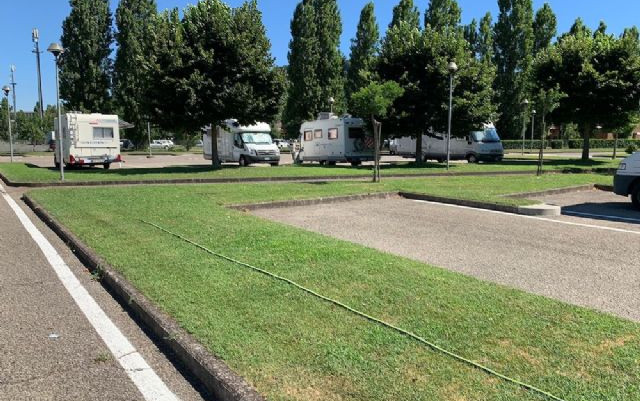 Area sosta Battistelli Renzo