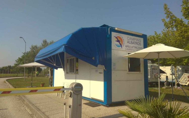 Area sosta camper - Camping Albatros